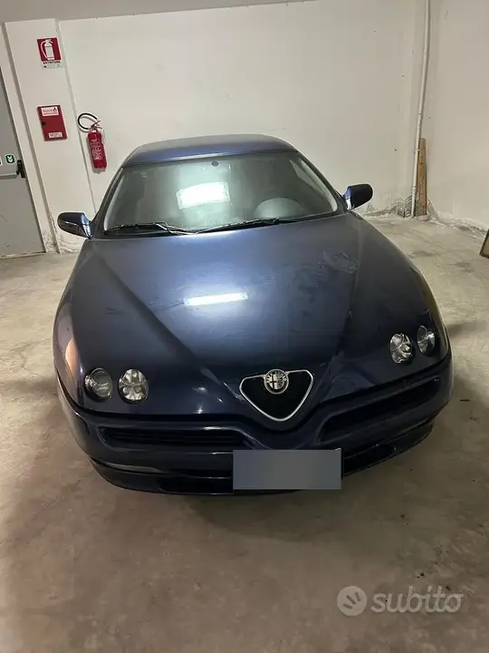 Alfa Romeo Gtv 1999 photo 4