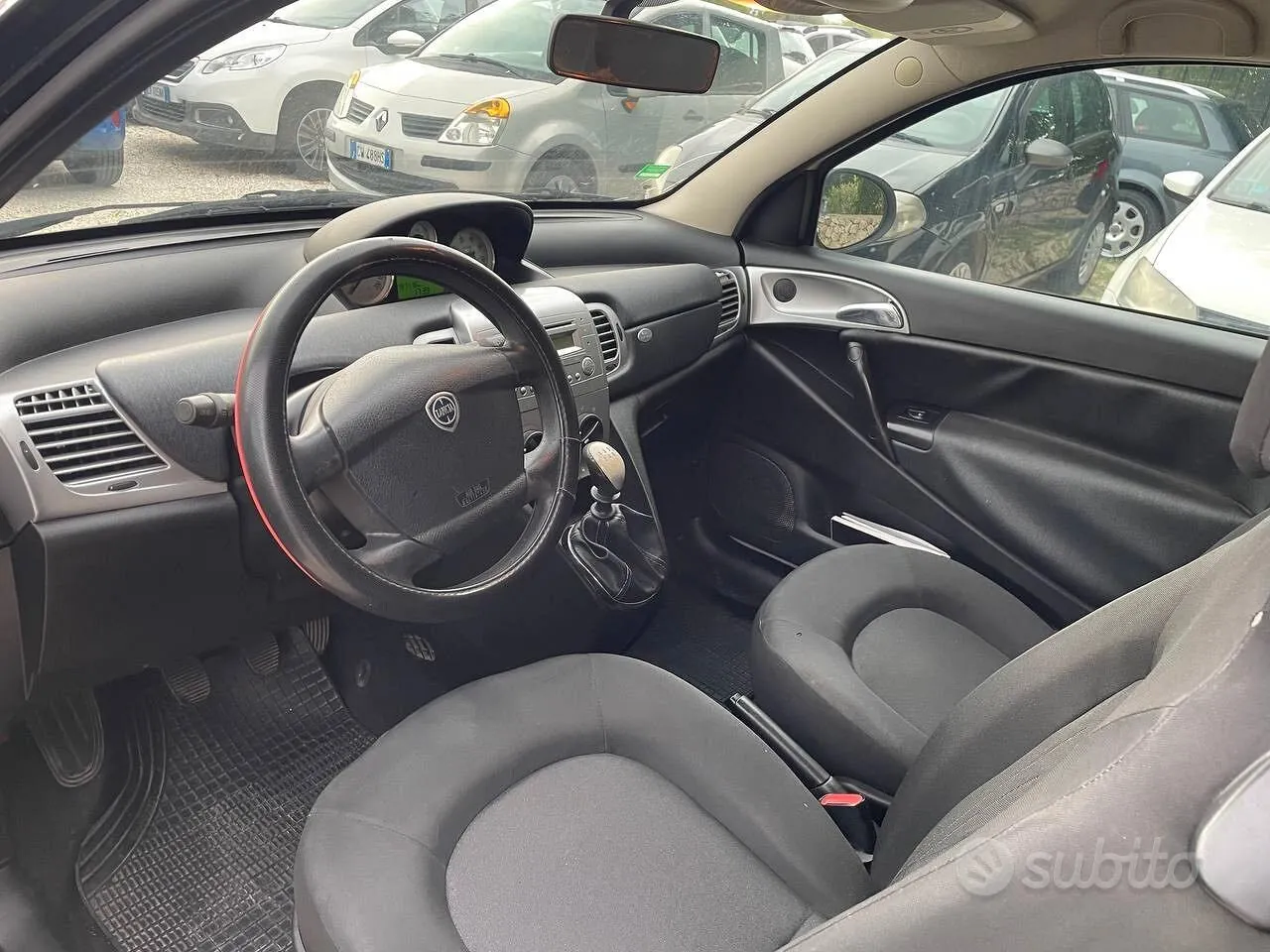 Lancia Ypsilon 2011 photo 4
