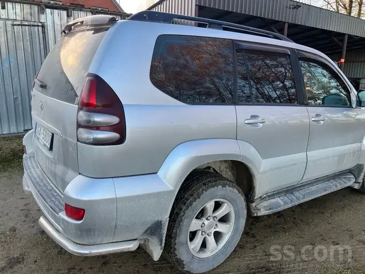 Toyota Land Cruiser 2006 photo 4