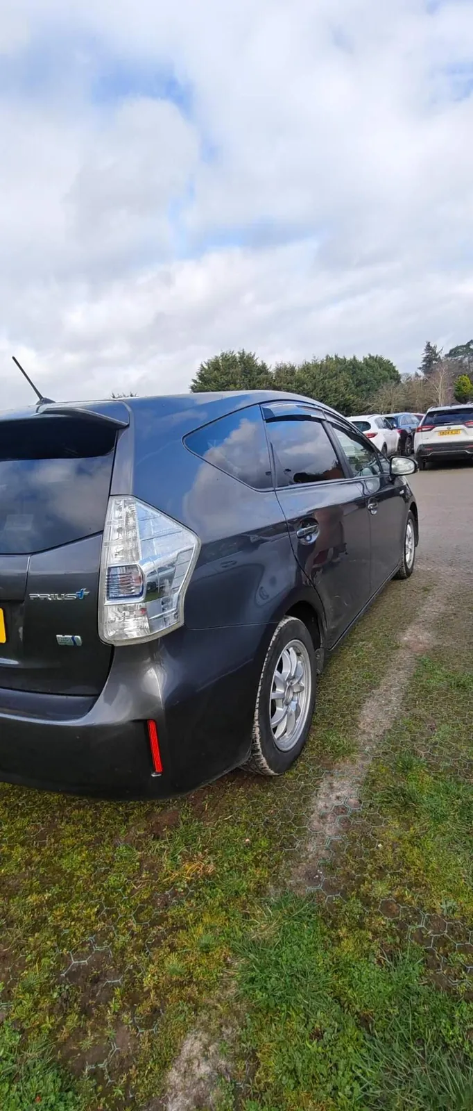 Toyota Prius 2012 photo 2