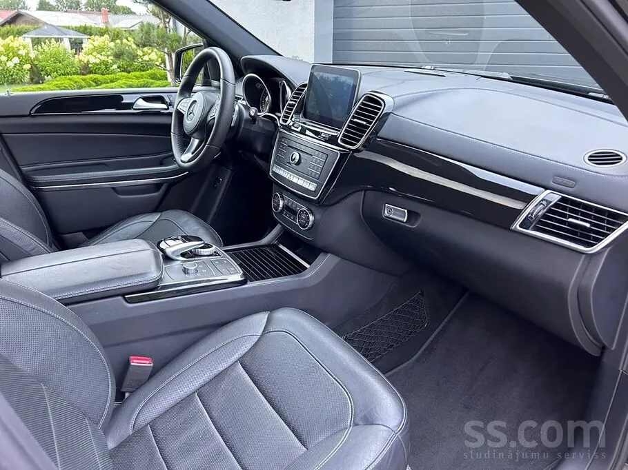 Mercedes-Benz Gls 500 2017 photo 5