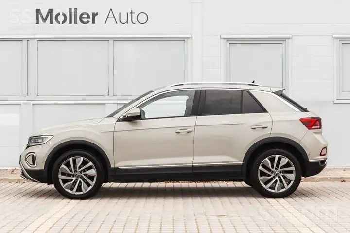 Volkswagen T-Roc 2023 photo 2