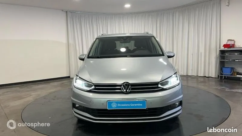 Volkswagen Touran 2025 photo 2
