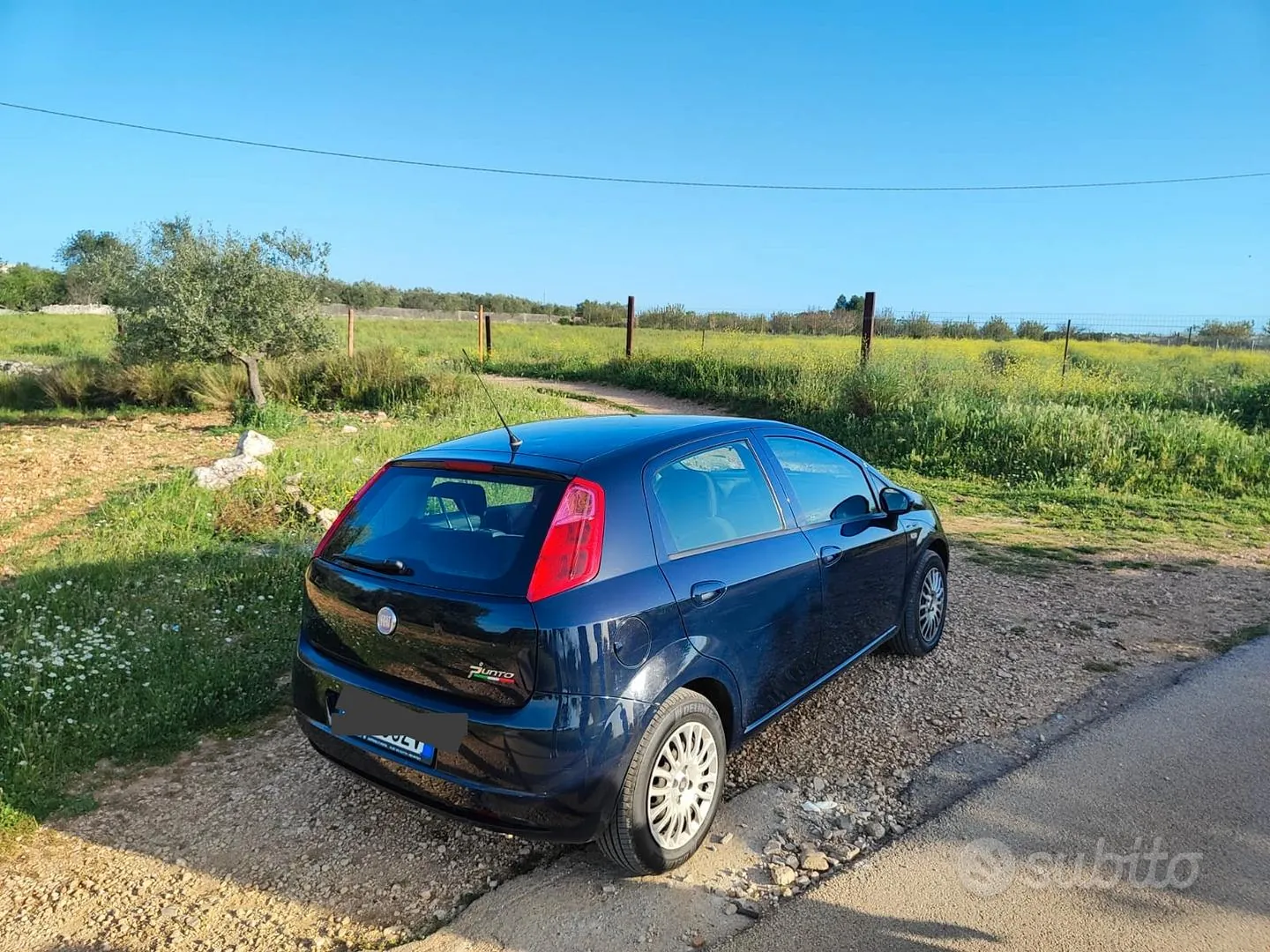 Fiat Punto 2011 photo 3