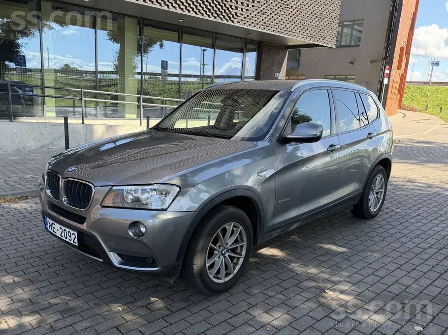 BMW X3 2012 photo 2