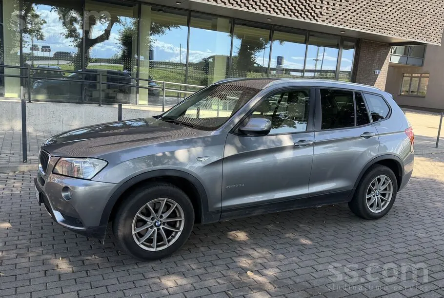 BMW X3 2012 photo 3