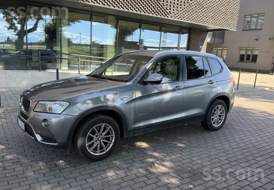 BMW X3 2012 photo 4