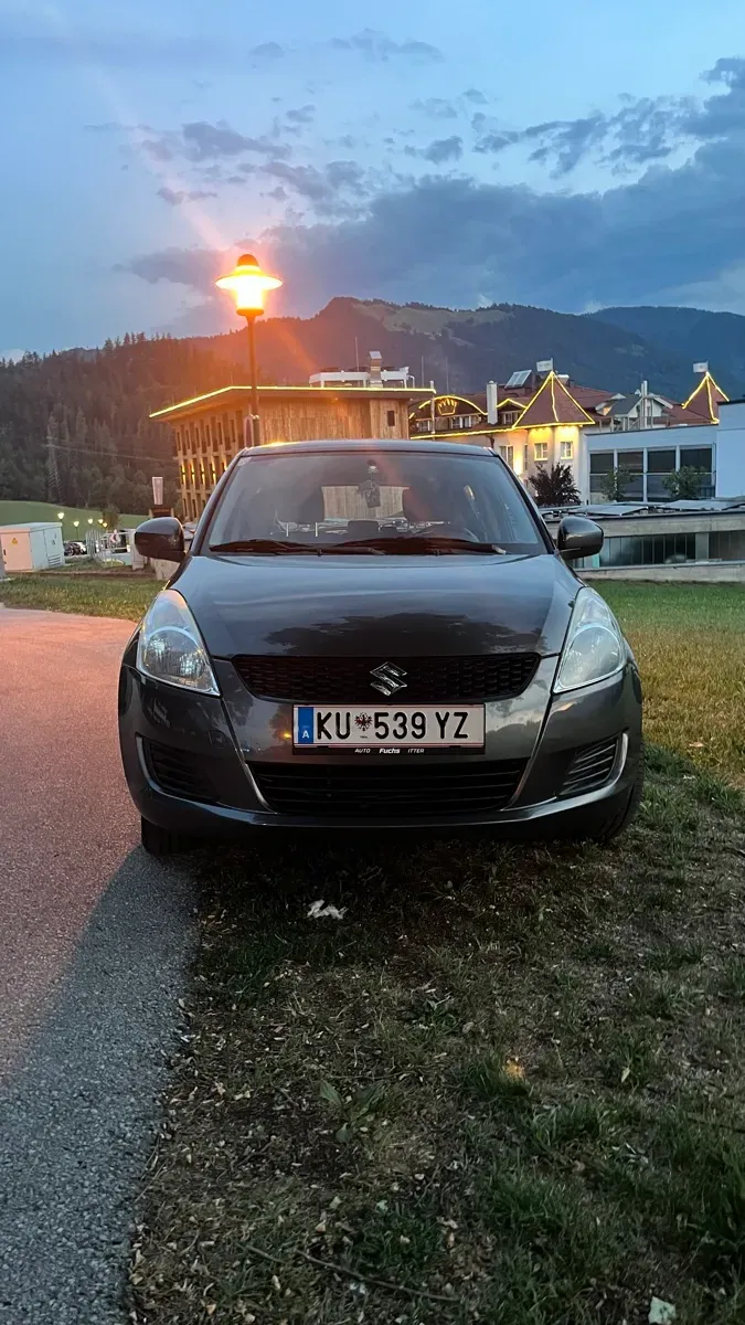Suzuki Swift 2013 photo 2