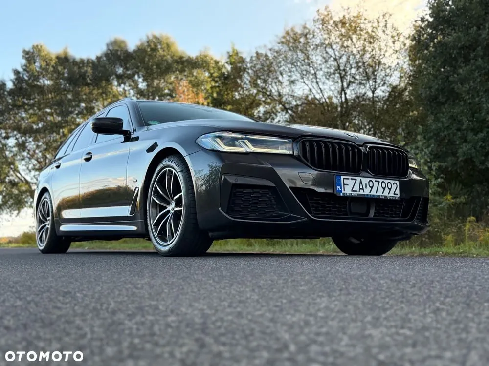 BMW Seria 5 2023 photo 5