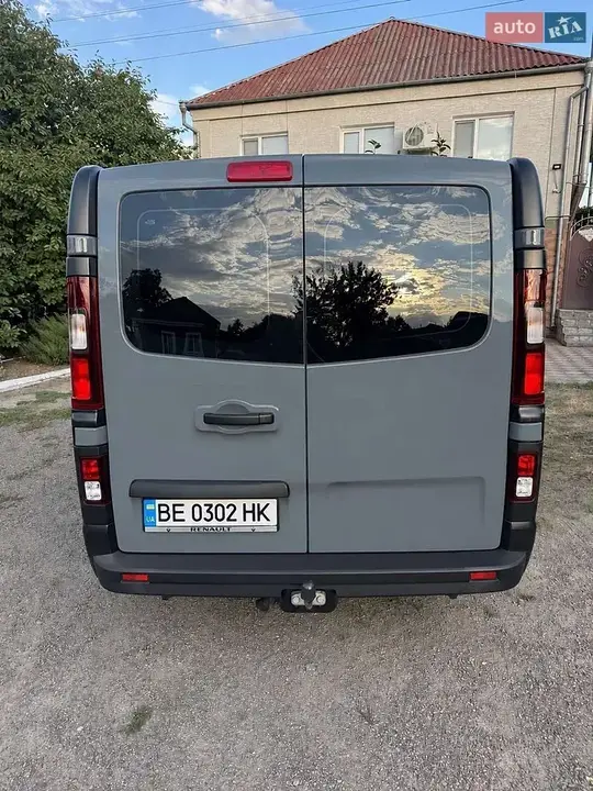 Renault Trafic 2021 photo 3