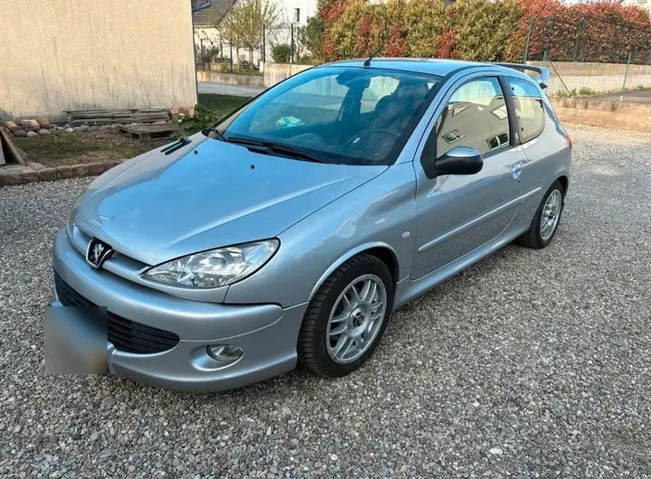 Peugeot 206