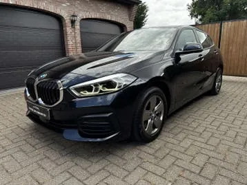 BMW 1 Series 2022 photo 2