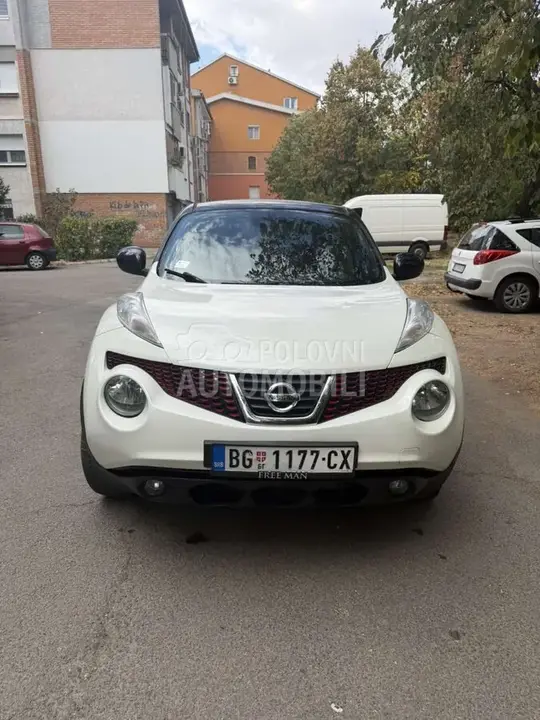 Nissan Juke 2010 photo 2