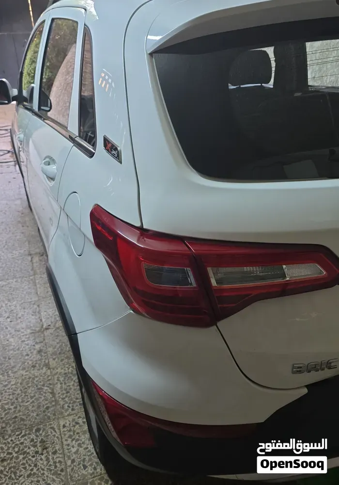 BAIC X25