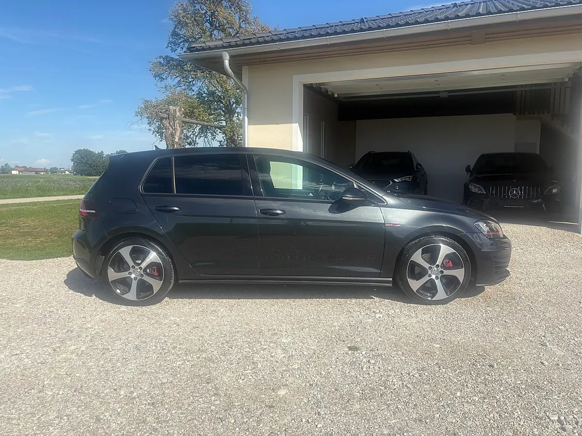 Volkswagen Golf 2016 photo 3