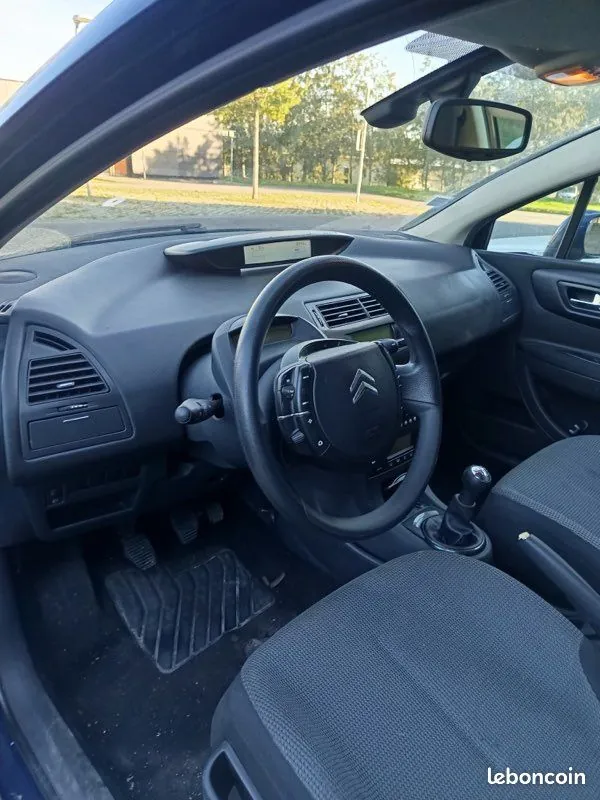 Citroen C4 2007 photo 3