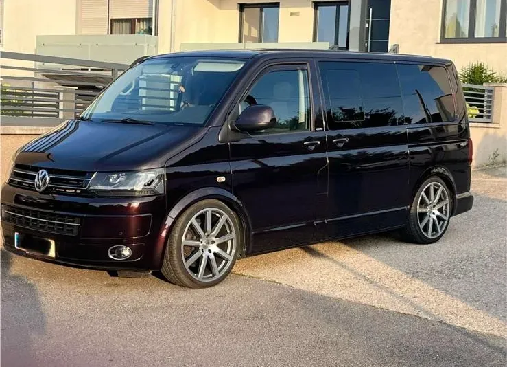 Volkswagen Multivan 2013 photo 2