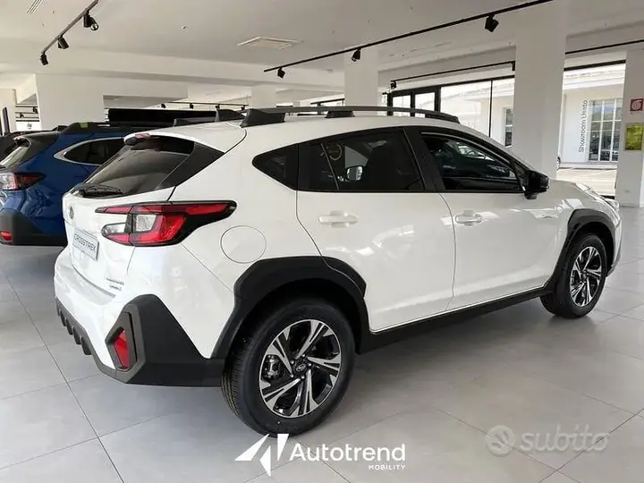 Subaru Crosstrek 2026 photo 2