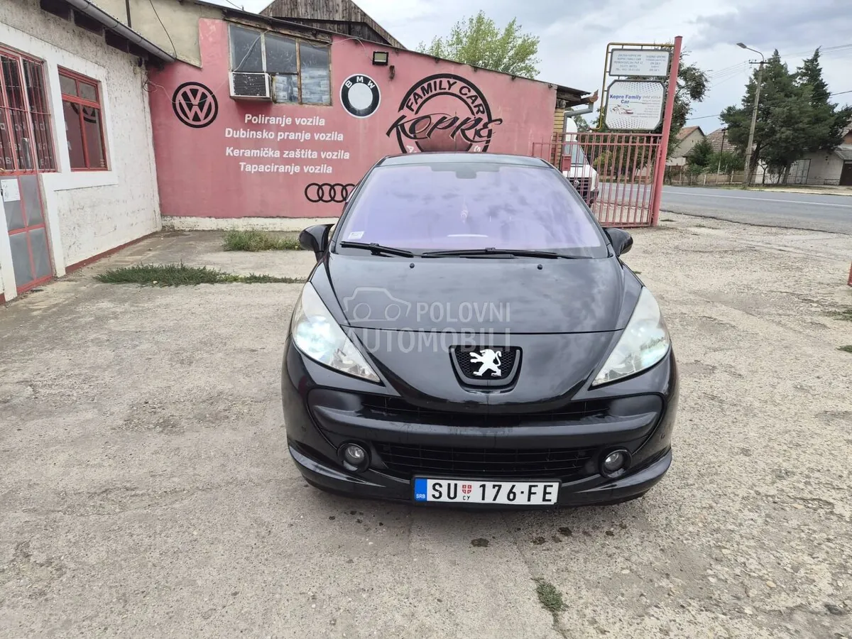 Peugeot 207 2008 photo 2