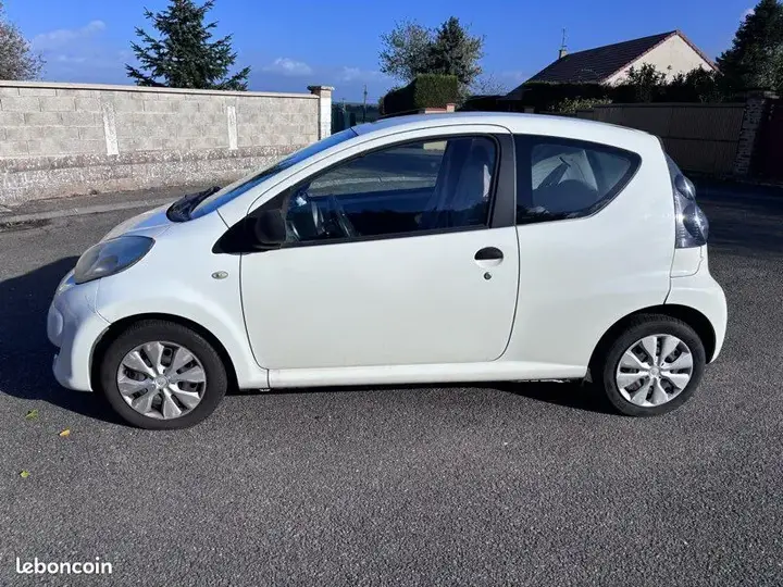 Citroen C1 2010 photo 2