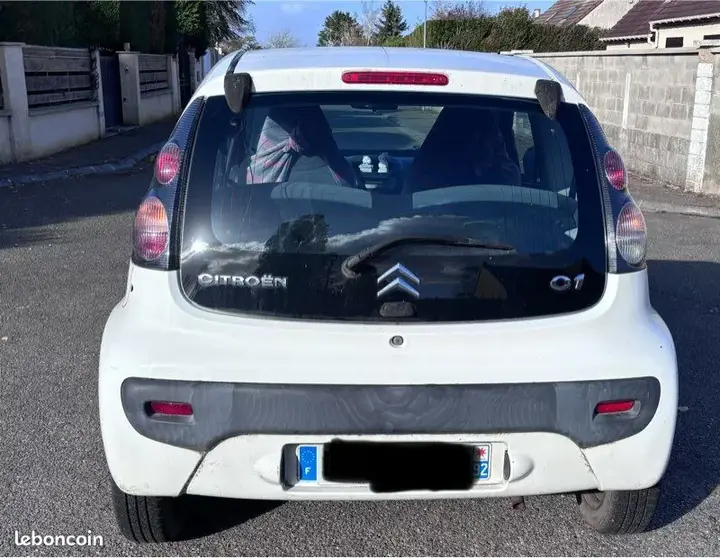 Citroen C1 2010 photo 3