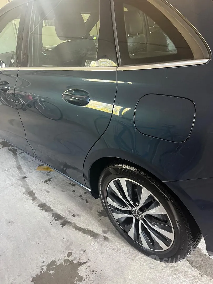 Mercedes-Benz C-Class 2020 photo 4