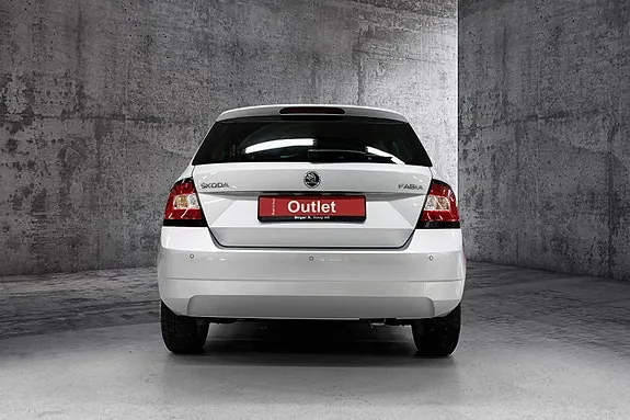 Skoda Fabia 2015 photo 3