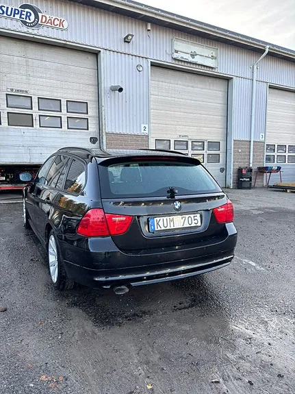 BMW 318D 2010 photo 5