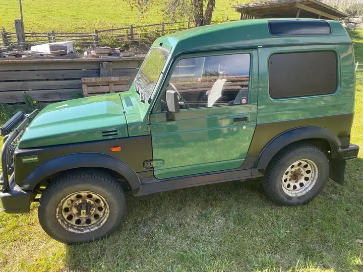 Suzuki Samurai 1989 photo 2