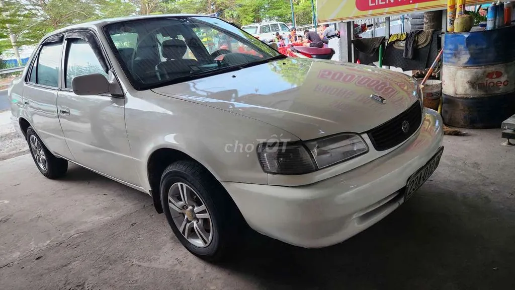 Toyota Corolla 2000 photo 3