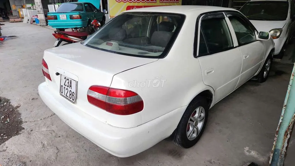 Toyota Corolla 2000 photo 4