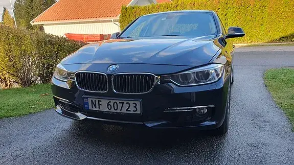 BMW 320I 2013 photo 3