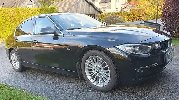 BMW 320I 2013 photo 4