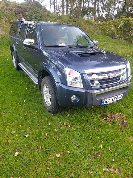 Isuzu D-Max 2010 photo 2