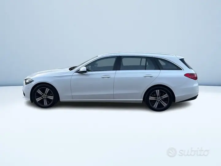 Mercedes-Benz C-Class 2026 photo 4