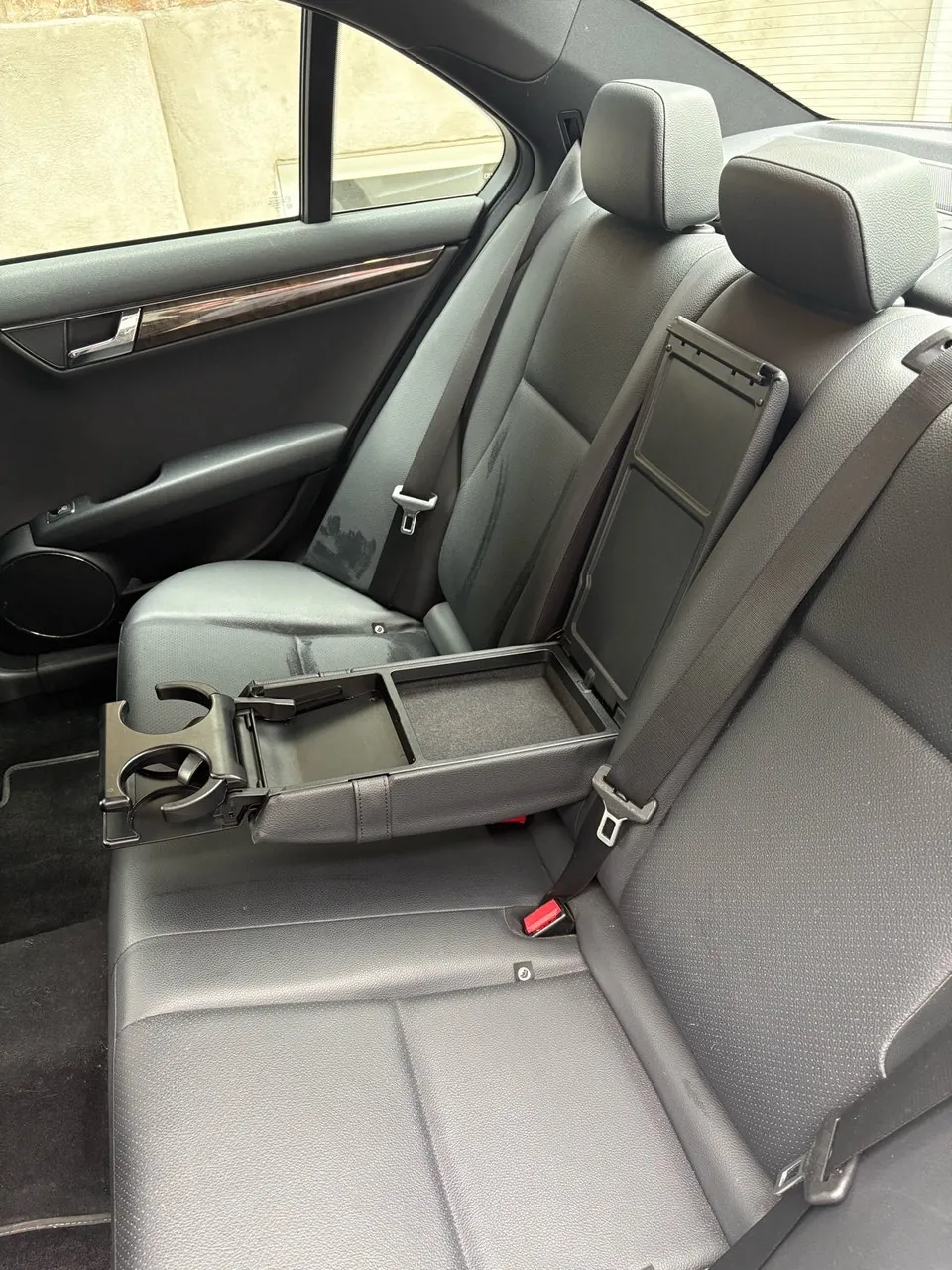 Mercedes-Benz C300 2008 photo 4