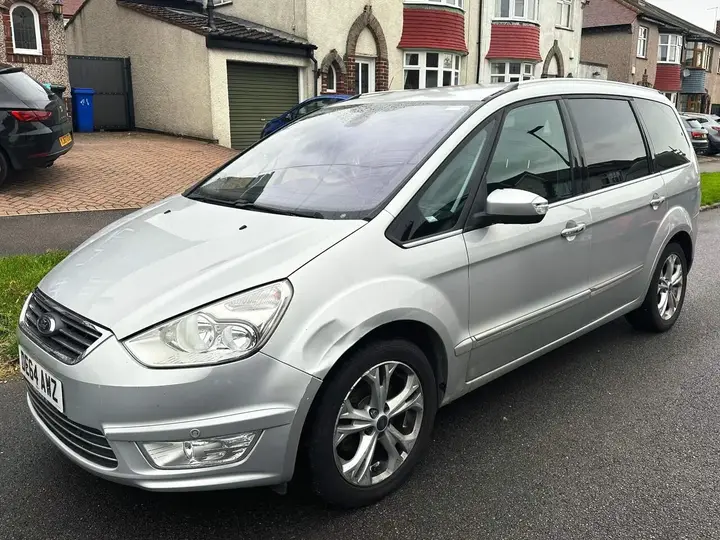 Ford Galaxy 2014 photo 2