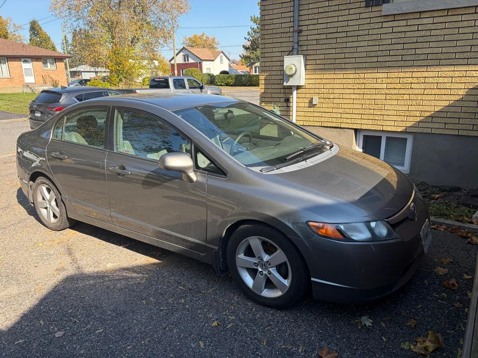 Honda Civic 2007 photo 2
