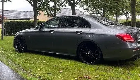 Mercedes-Benz E 300 De 2019 photo 3
