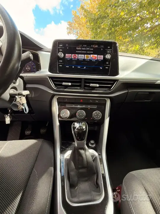 Volkswagen T-Roc 2022 photo 4