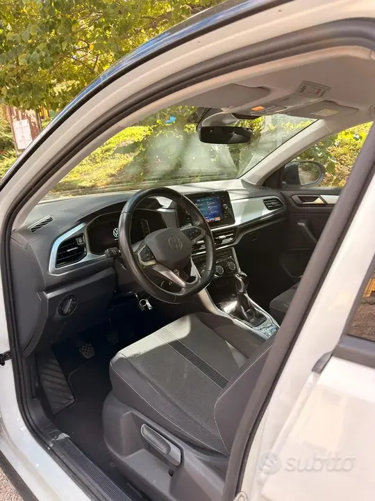 Volkswagen T-Roc 2022 photo 5