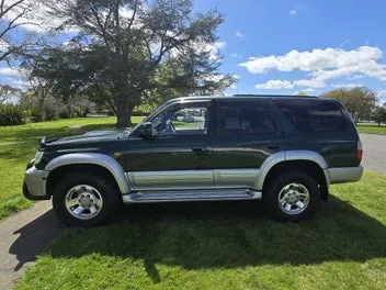 Toyota Surf 1999 photo 3