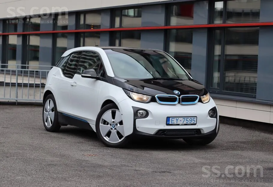 BMW I3
