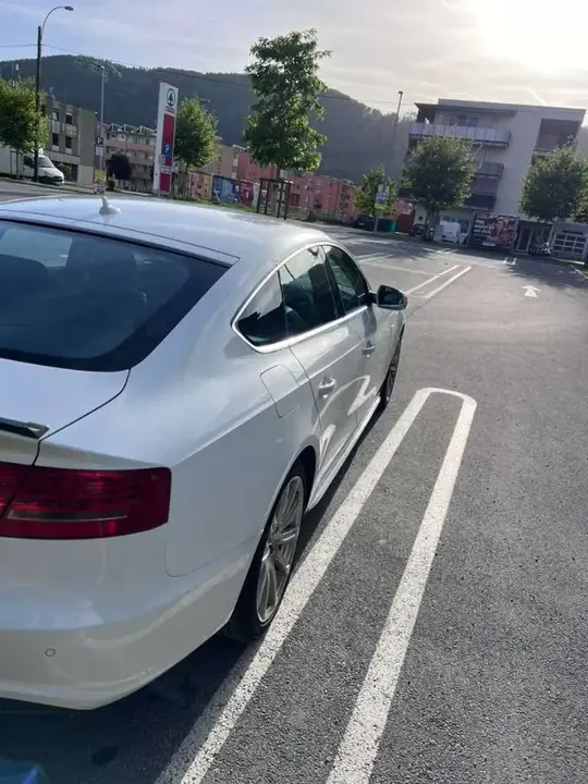 Audi A5 2011 photo 3