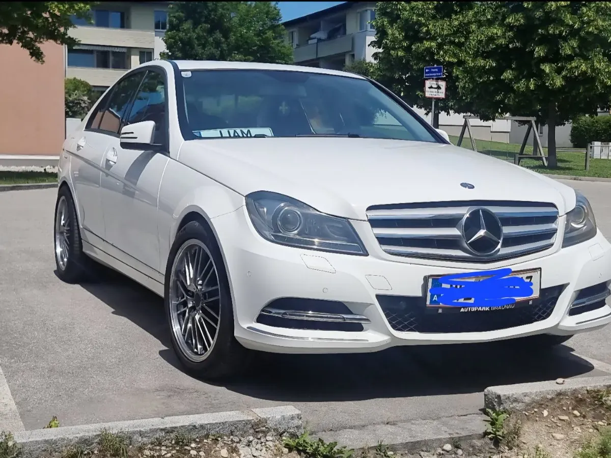 Mercedes-Benz C-Class