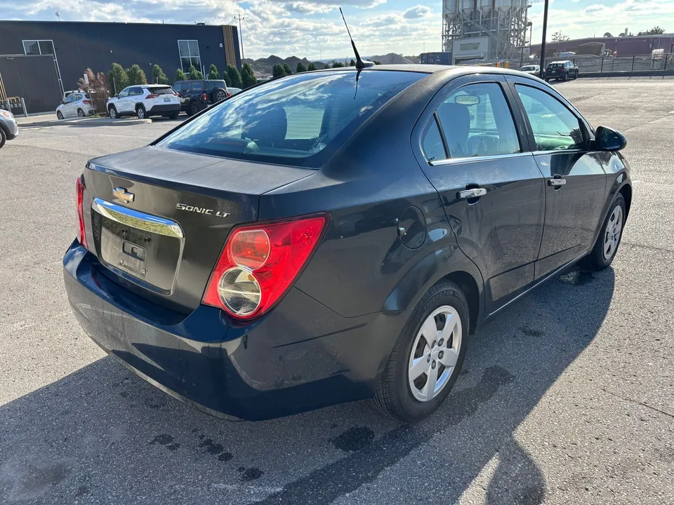 Chevrolet Sonic 2013 photo 2