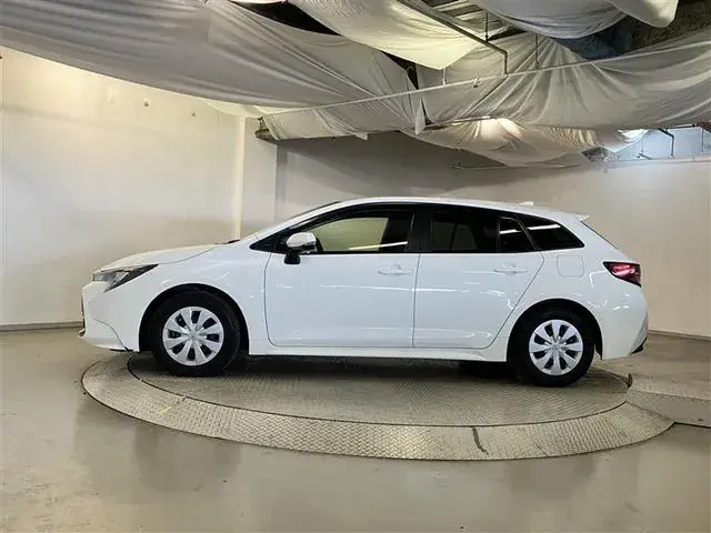 Toyota Corolla Touring 2023 photo 4
