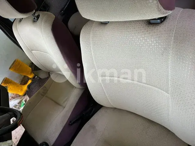 Nissan Sunny 1989 photo 3