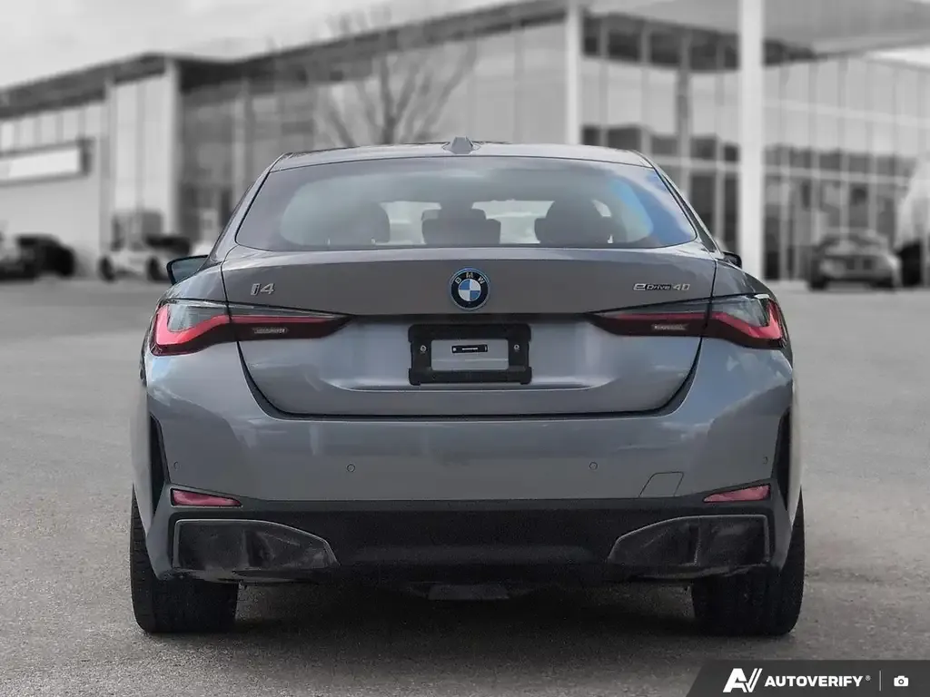 BMW I4 2025 photo 5