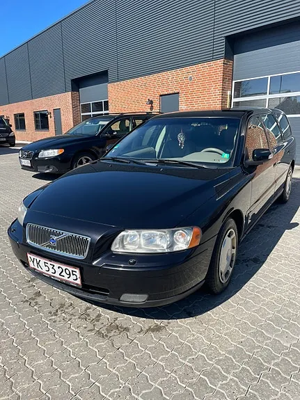 Volvo V70 2006 photo 2